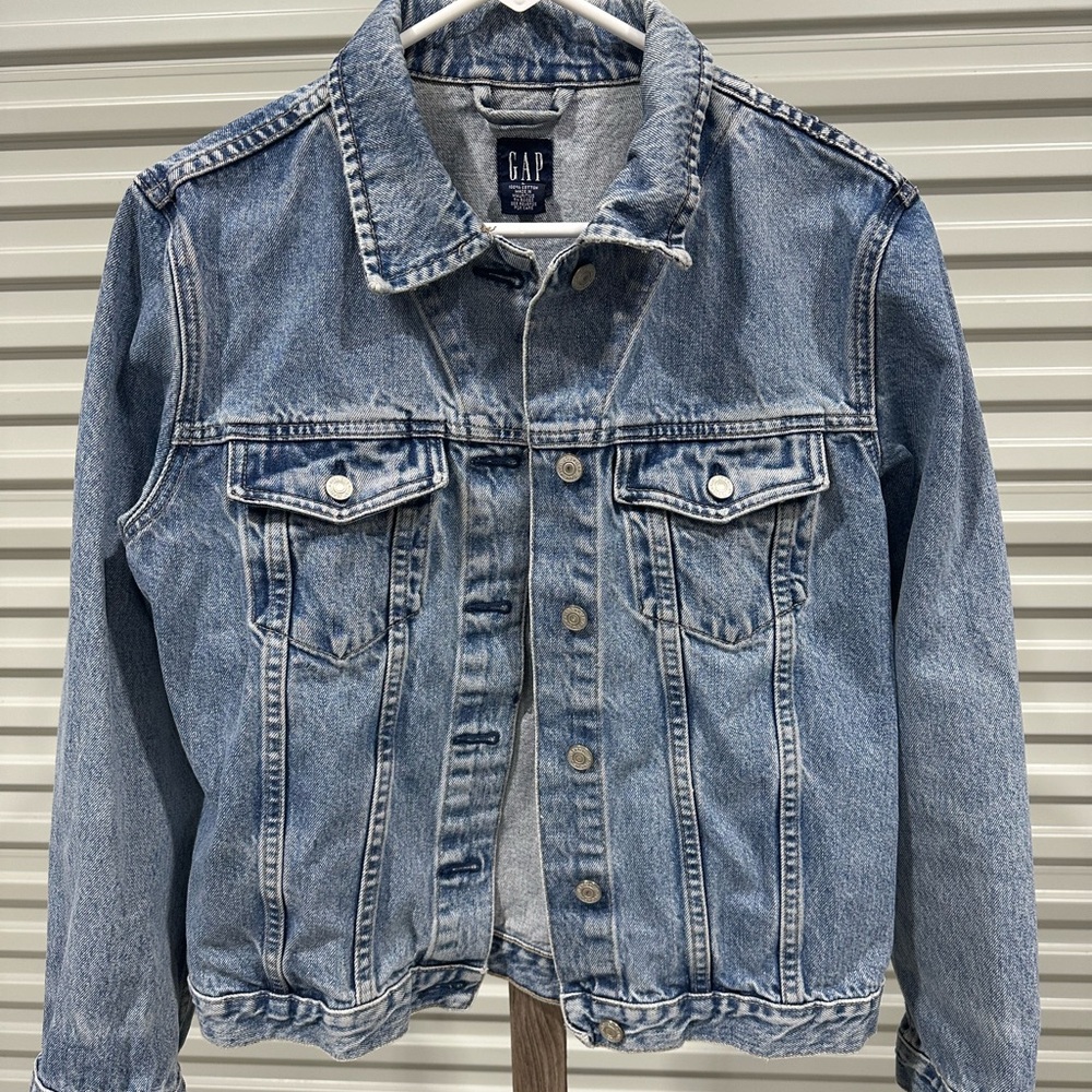 GAP Light Blue Denim Jean Jacket